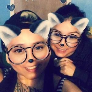 Meet your Posher, Roxanne